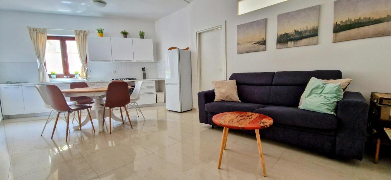 Apartments Villa Alba II 波雷奇 外观 照片