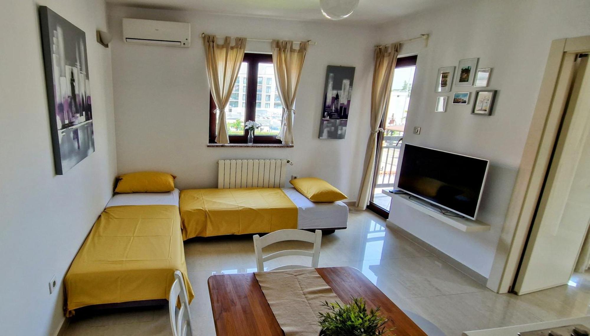 Apartments Villa Alba II 波雷奇 客房 照片